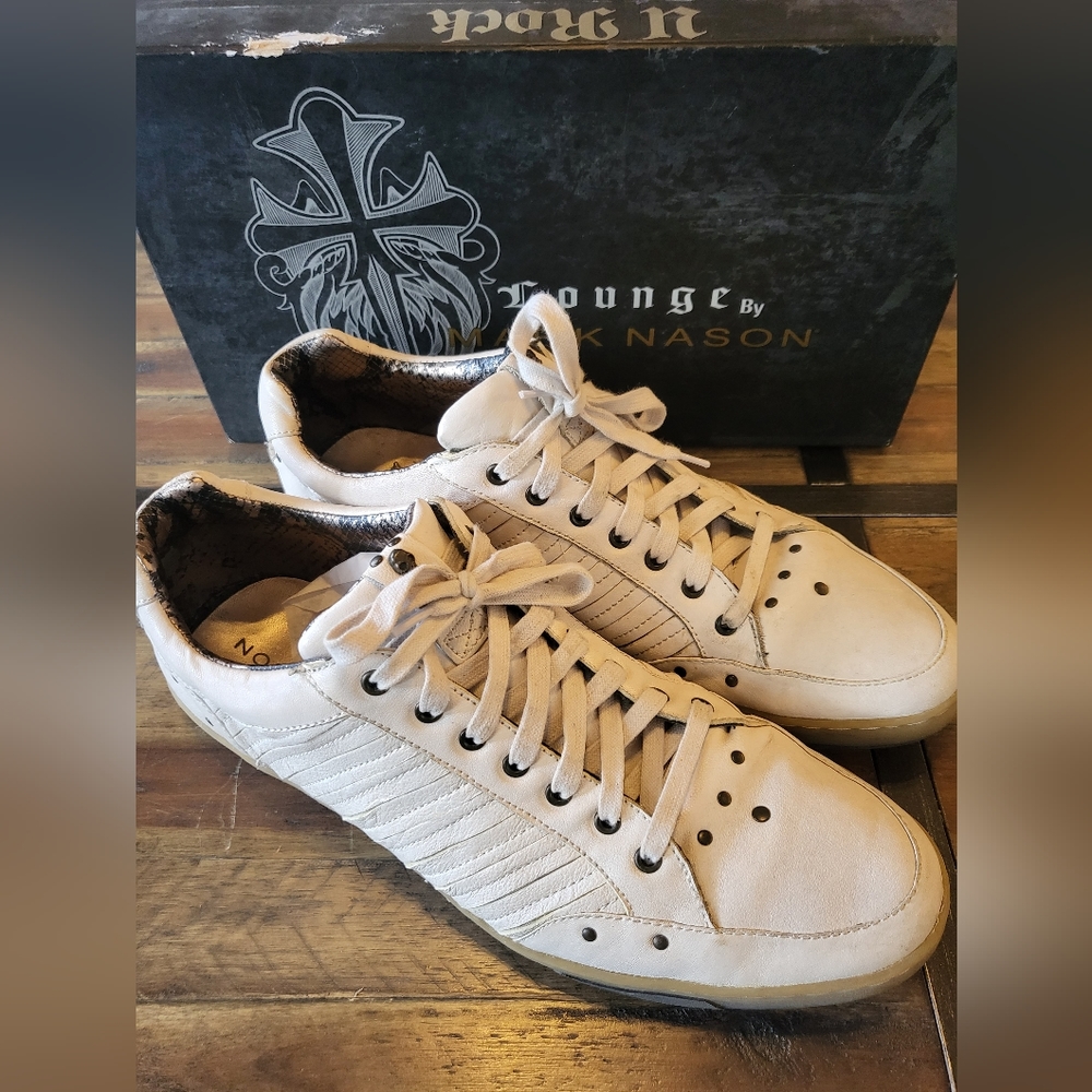 Mark Nason Lounge, size 13